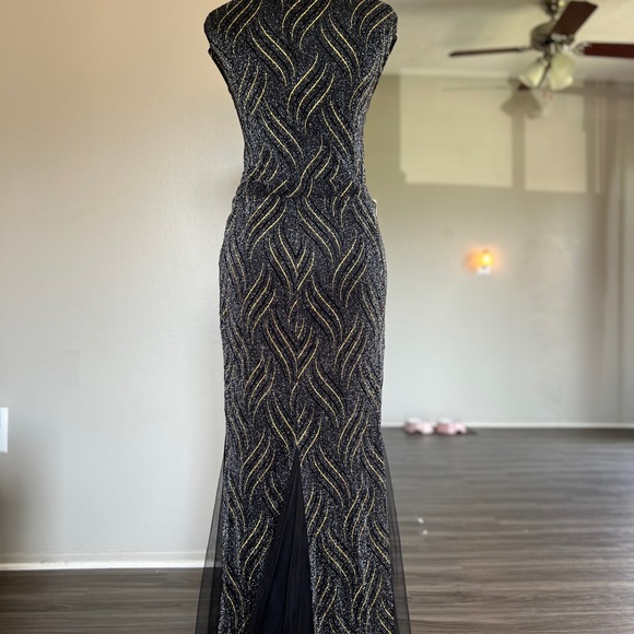 Candalite Womens Plus Evening Gown - Picture 3 of 4